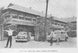 52traffic.jpg (91893 bytes)