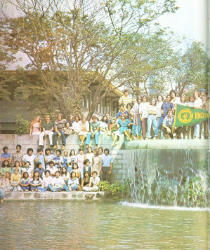 Kawayan77_Senior_Left_small.JPG (138508 bytes)